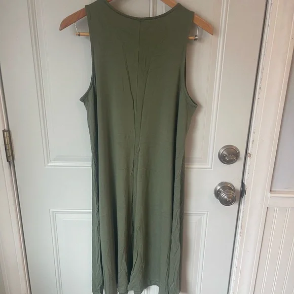 Old Navy Green Sleeveless Swing Dress - Picture 4 of 4